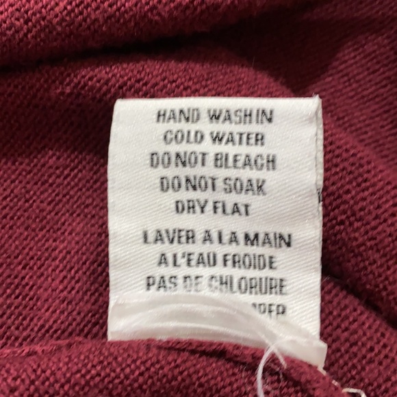 Timeless Burgundy Sweater - Picture 7 of 11